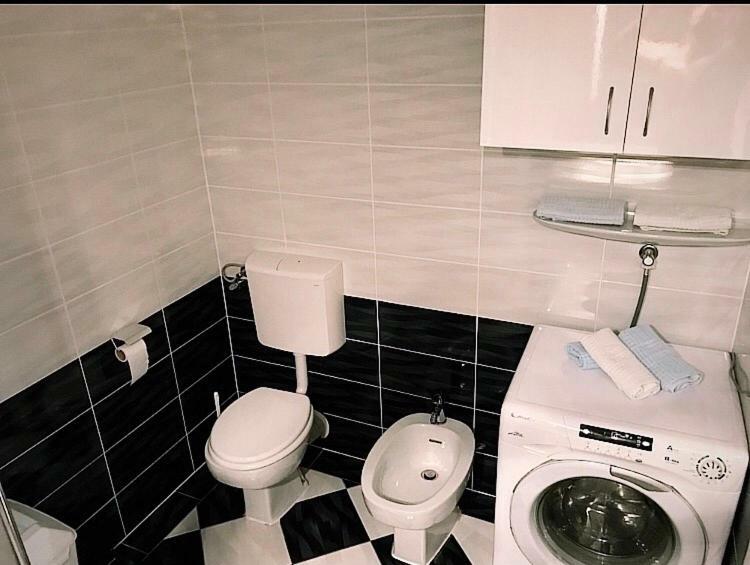 Mundial Apartments Njivice Eksteriør billede